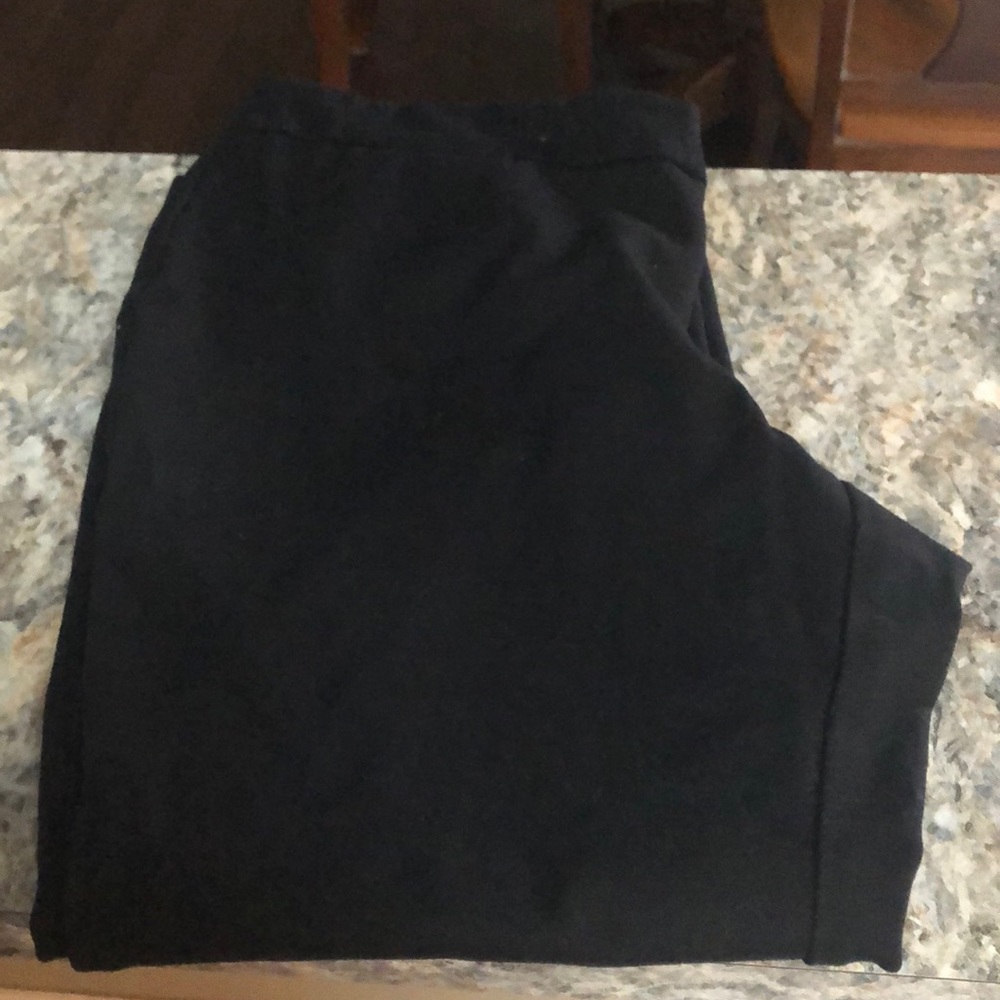 Women’s black knit pants pull on sz22